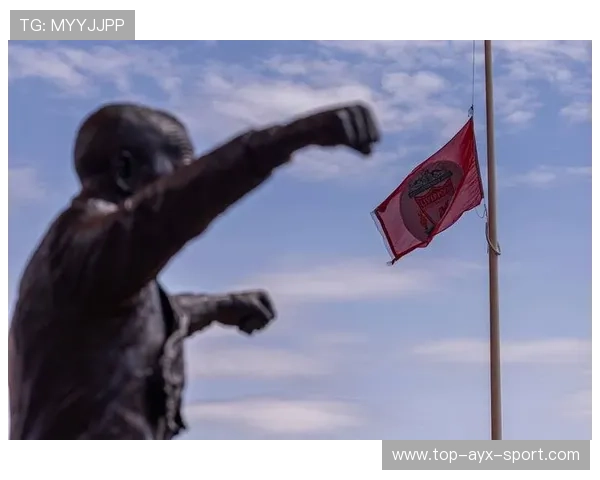 利物浦连续反击冲击对手禁区外沿，若塔再次打出关键一脚